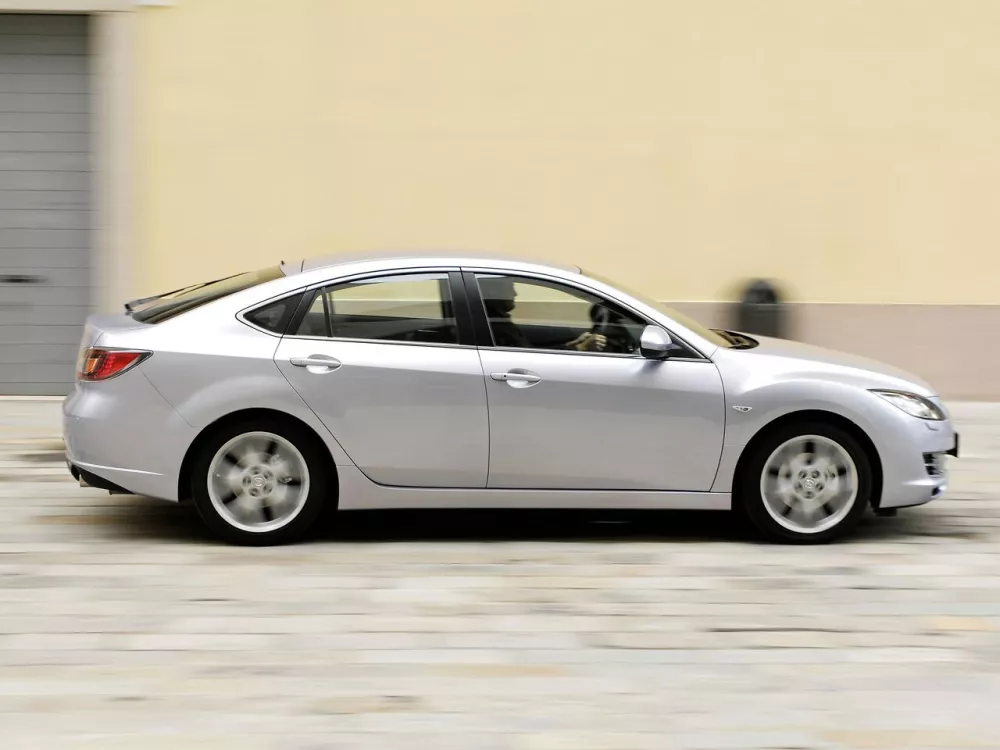 Автомобиль Mazda 6 II (GH) Лифтбек