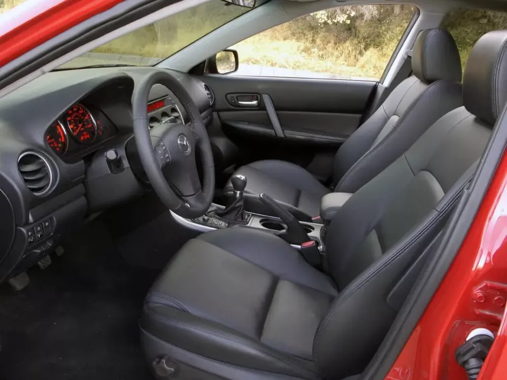 Автомобиль Mazda 6 I (GG) Рестайлинг Лифтбек