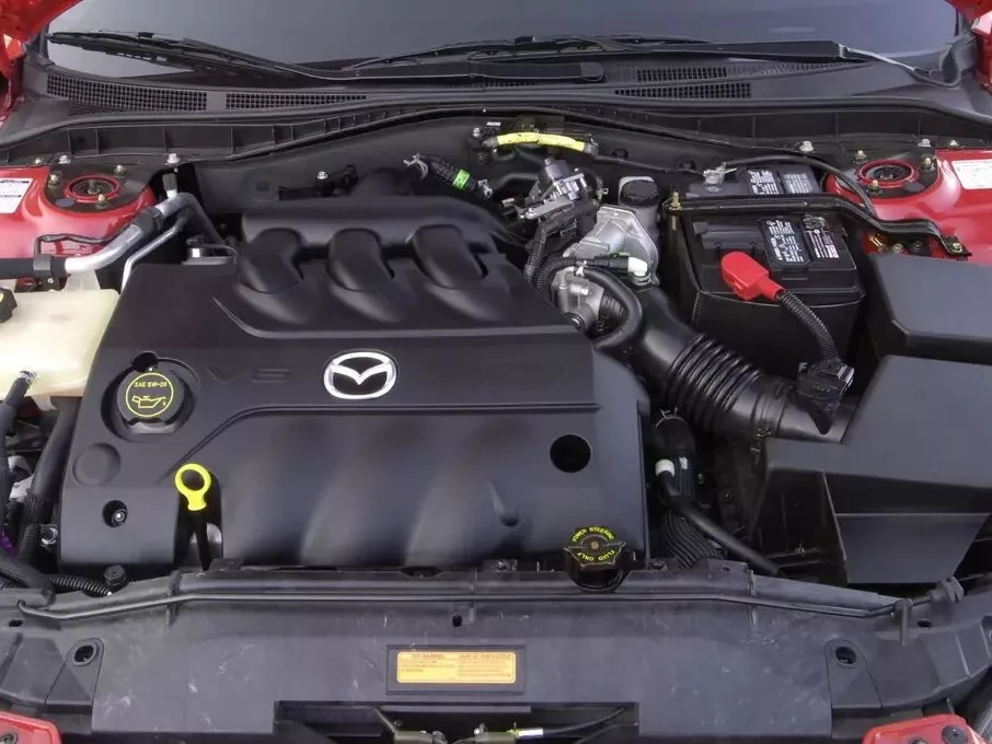 Автомобиль Mazda 6 I (GG) Рестайлинг Лифтбек