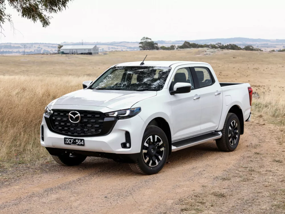Автомобиль Mazda BT-50 III Рестайлинг Пикап Двойная кабина