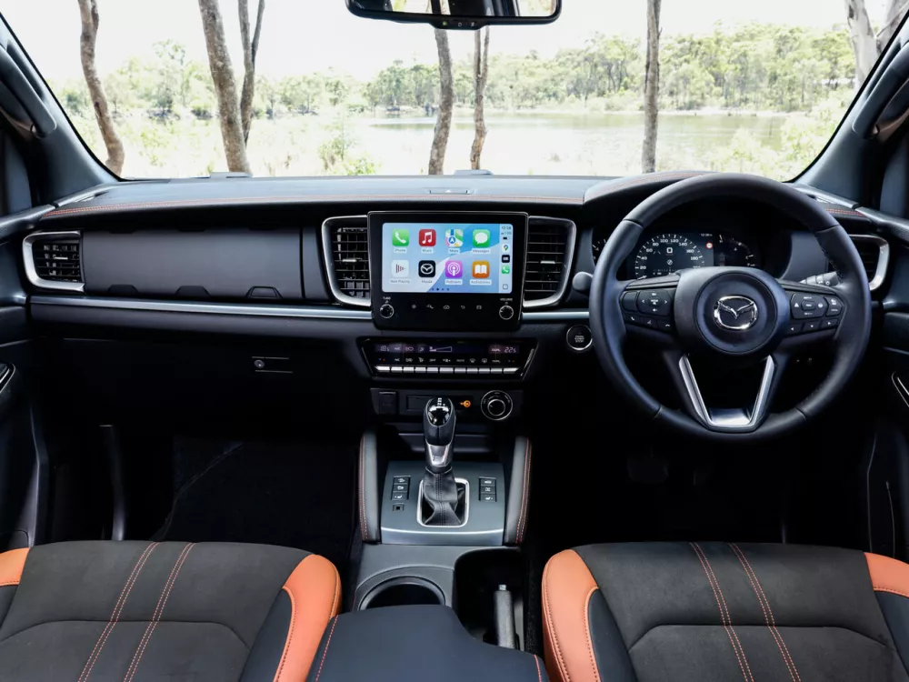 Автомобиль Mazda BT-50 III Рестайлинг Пикап Двойная кабина