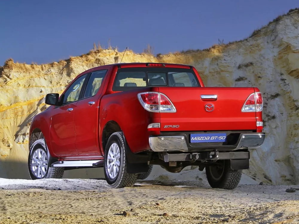 Автомобиль Mazda BT-50 II Пикап Двойная кабина