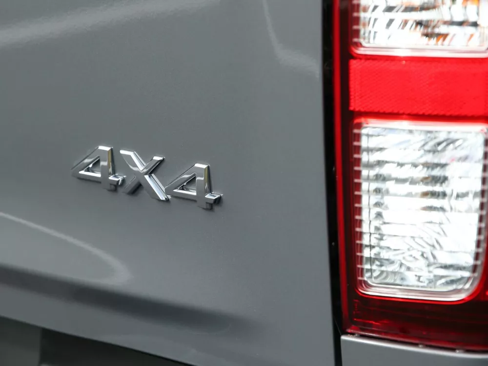 Автомобиль Mazda BT-50 III Пикап Двойная кабина