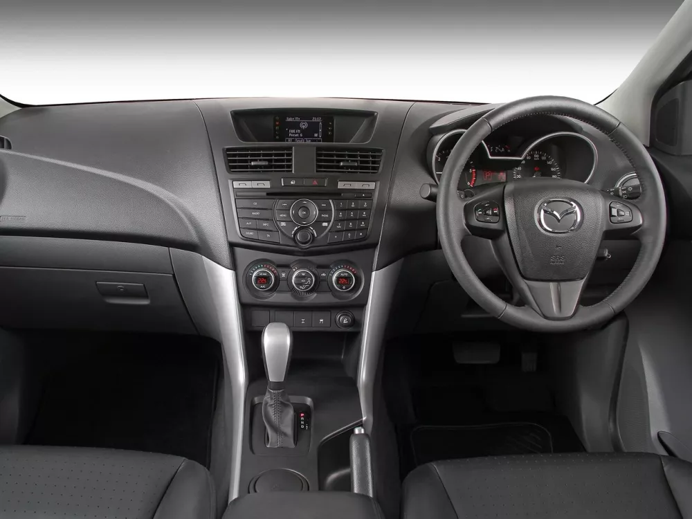 Автомобиль Mazda BT-50 II Пикап Двойная кабина