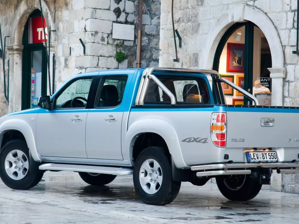 Автомобиль Mazda BT-50 I Рестайлинг Пикап Двойная кабина