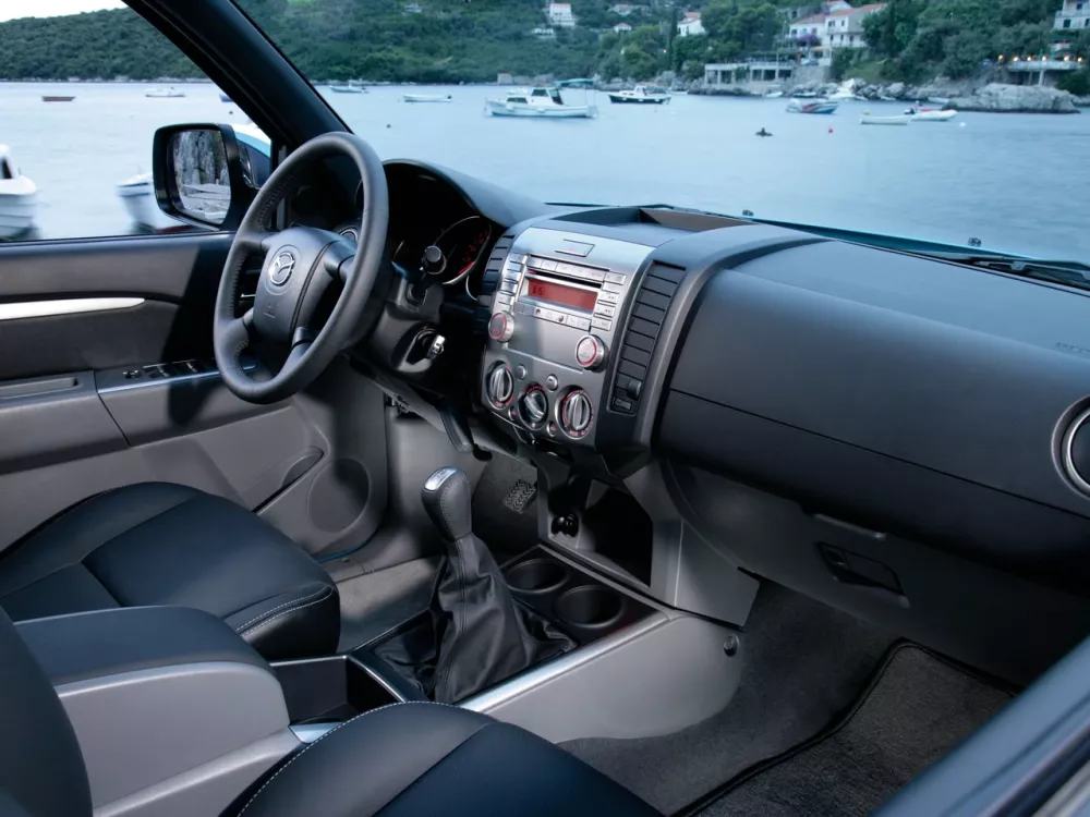 Автомобиль Mazda BT-50 I Рестайлинг Пикап Двойная кабина