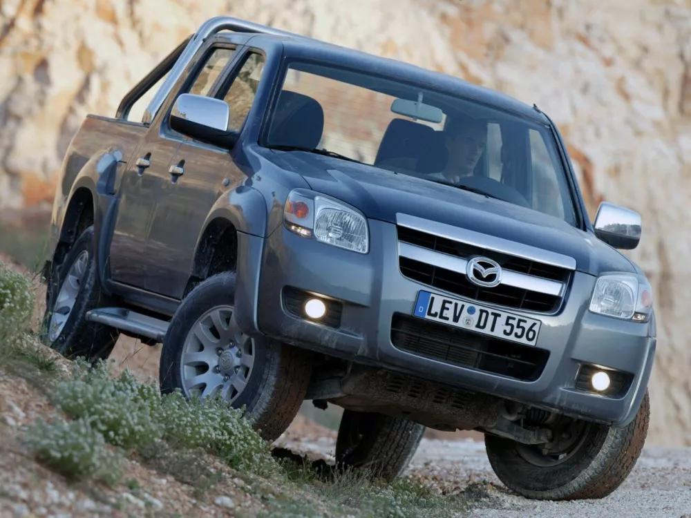 Автомобиль Mazda BT-50 I Пикап Двойная кабина