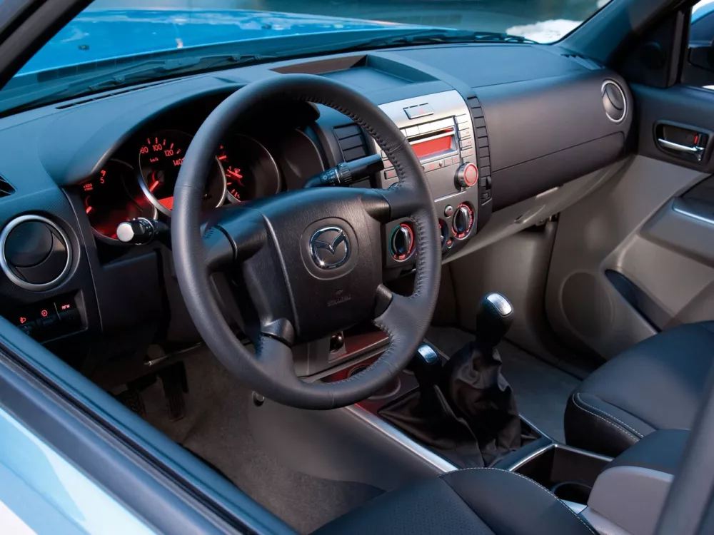 Автомобиль Mazda BT-50 I Рестайлинг Пикап Двойная кабина
