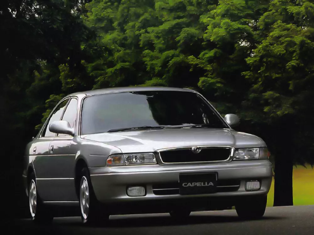 Автомобиль Mazda Capella V Седан