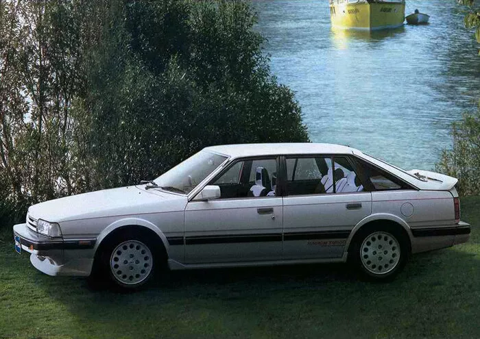 Автомобиль Mazda Capella III Хэтчбек (5 дверей)