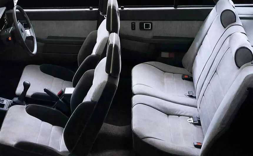 Автомобиль Mazda Capella III Хэтчбек (5 дверей)