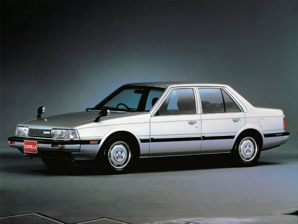 Автомобиль Mazda Capella III Седан