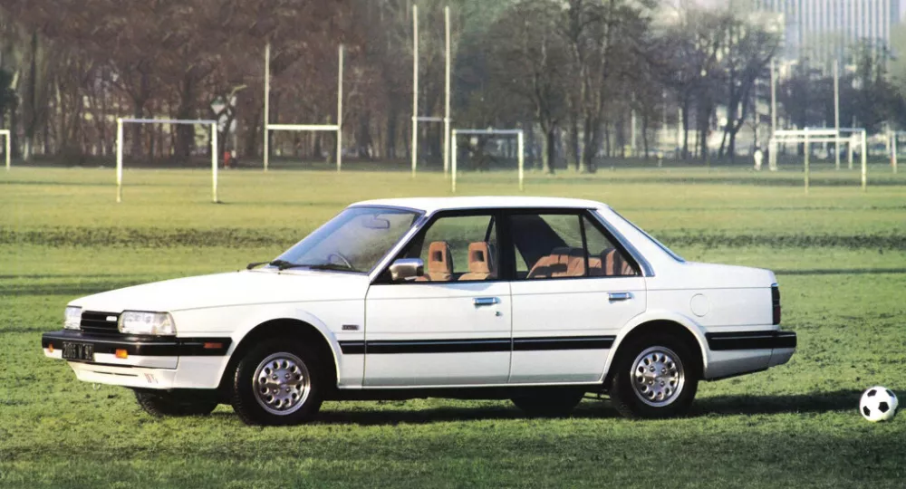 Автомобиль Mazda Capella III Седан