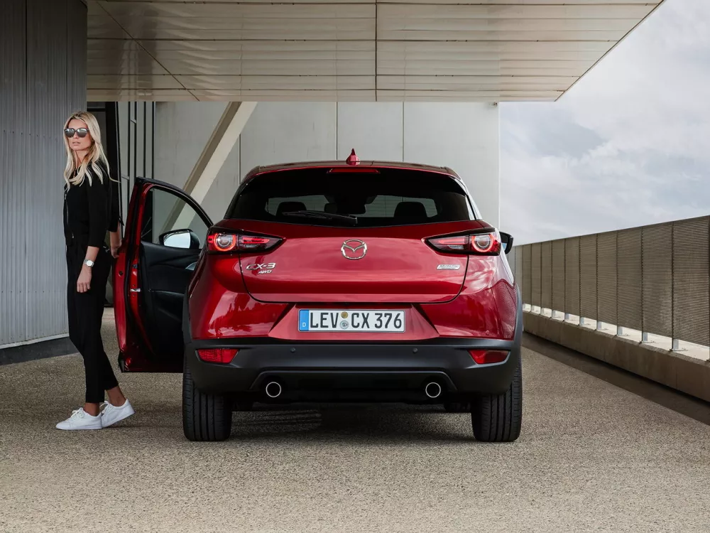 Автомобиль Mazda CX-3 I Рестайлинг Внедорожник (5 дверей)
