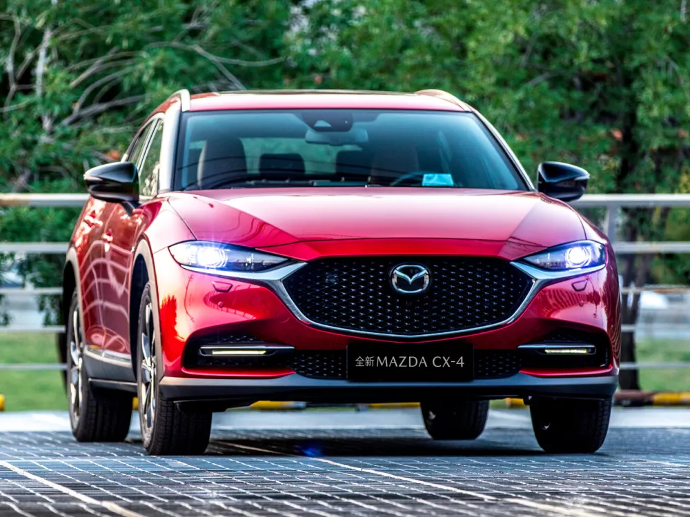 Автомобиль Mazda CX-4 I Рестайлинг Внедорожник (5 дверей)