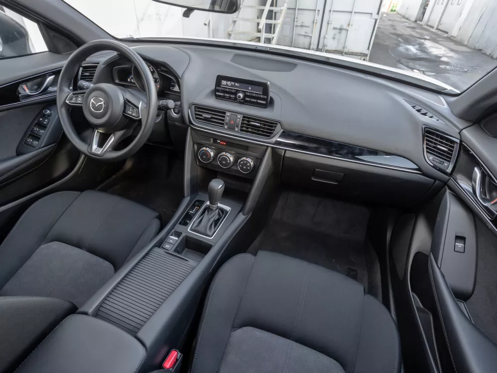 Автомобиль Mazda CX-4 I Рестайлинг Внедорожник (5 дверей)