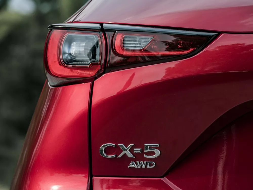 Автомобиль Mazda CX-5 II Рестайлинг Внедорожник (5 дверей)