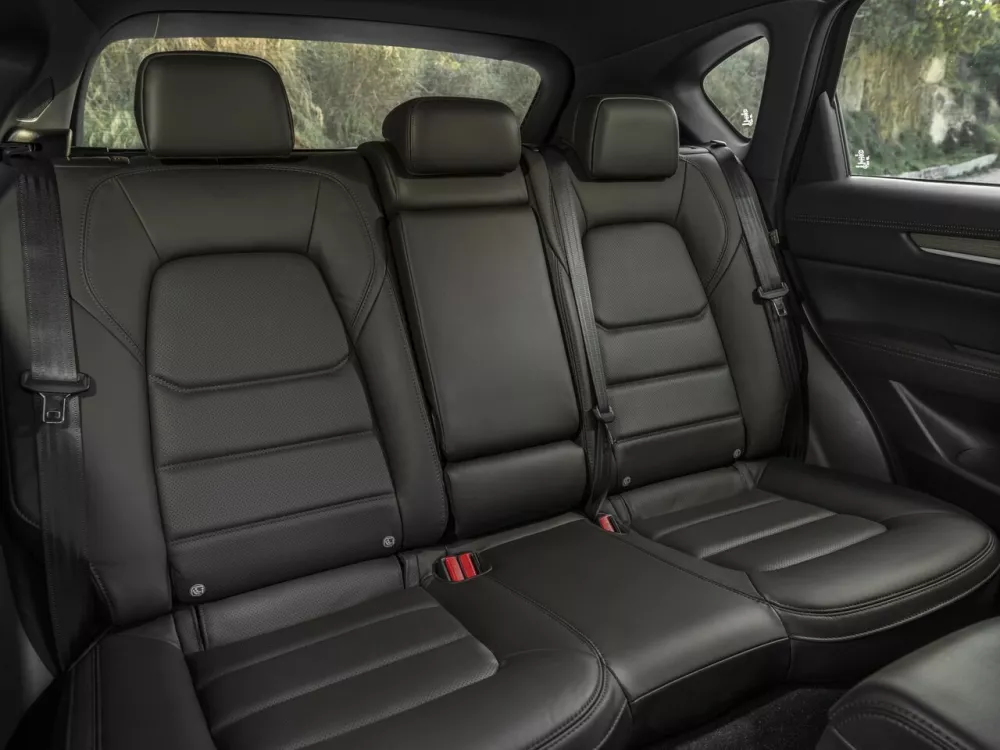 Автомобиль Mazda CX-5 II Рестайлинг Внедорожник (5 дверей)