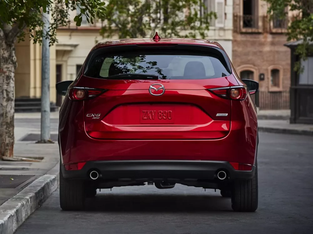 Автомобиль Mazda CX-5 II Внедорожник (5 дверей)