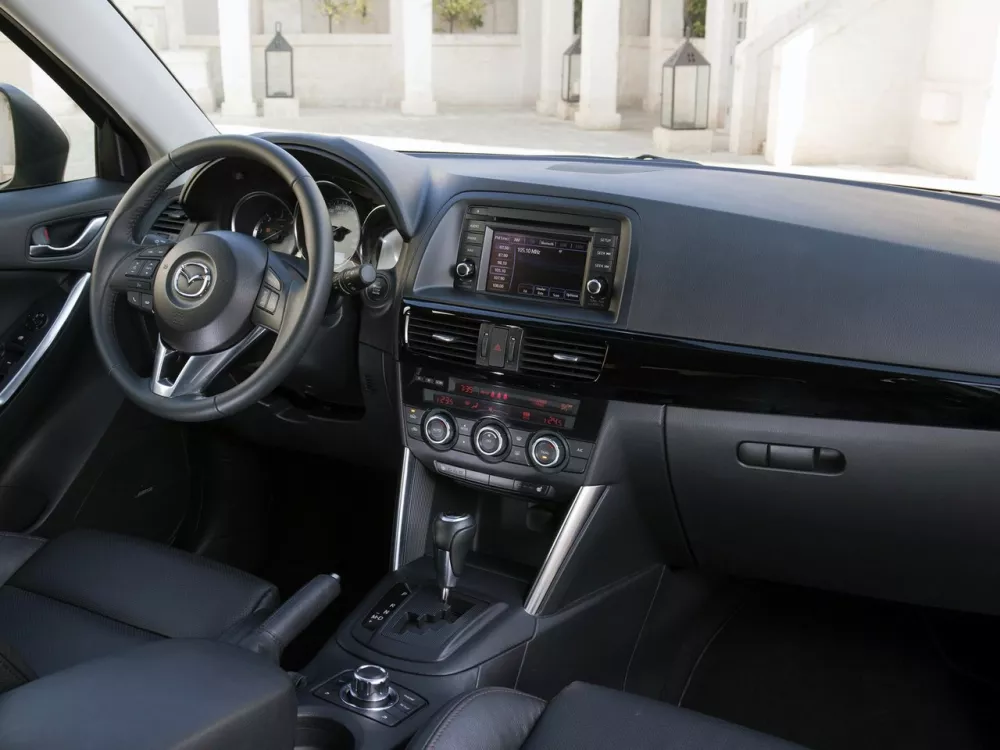Автомобиль Mazda CX-5 I Внедорожник (5 дверей)