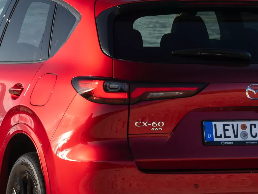 Автомобиль Mazda CX-60 Внедорожник (5 дверей)