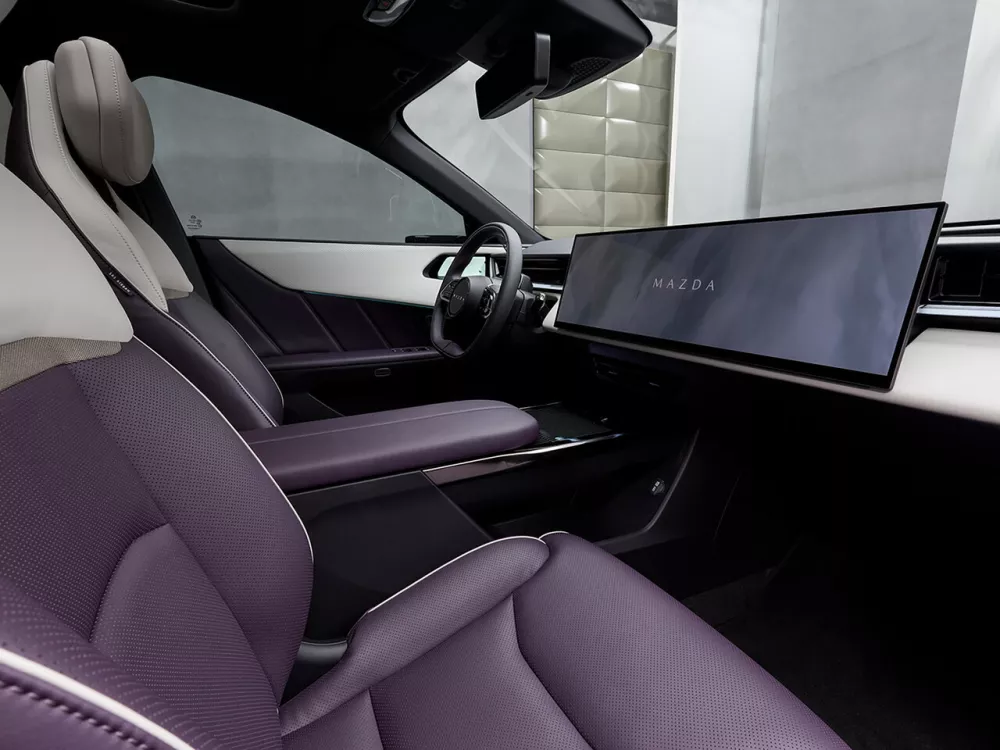 Автомобиль Mazda CX-6e Внедорожник (5 дверей)