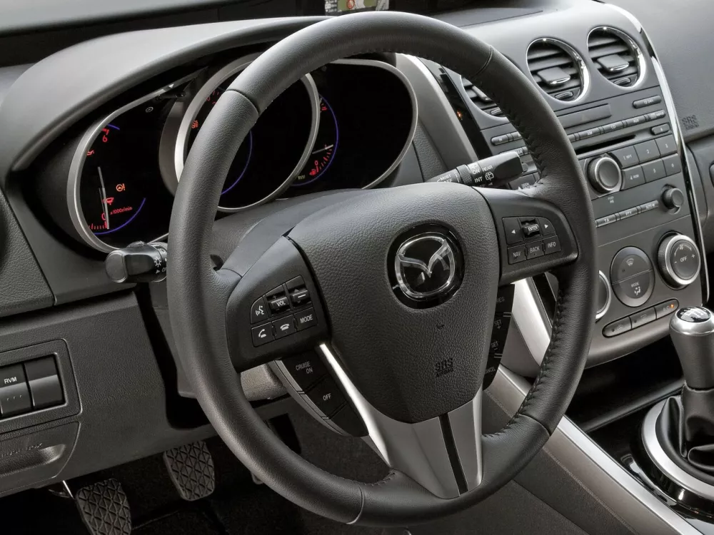 Автомобиль Mazda CX-7 I Рестайлинг Внедорожник (5 дверей)