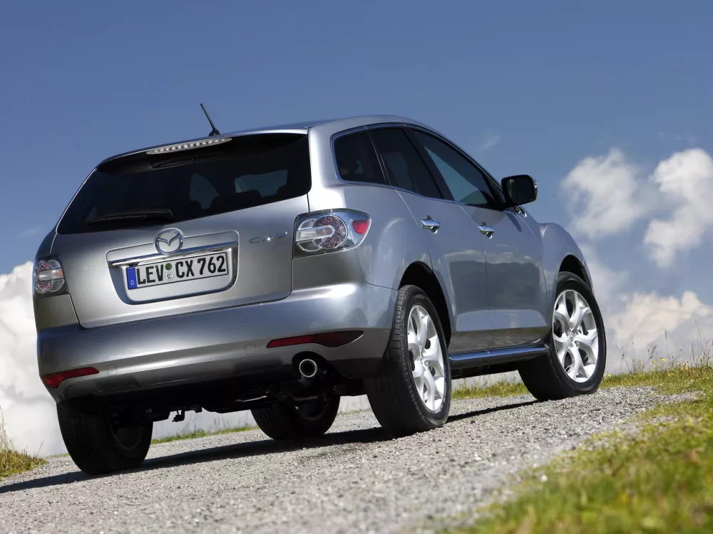 Автомобиль Mazda CX-7 I Рестайлинг Внедорожник (5 дверей)