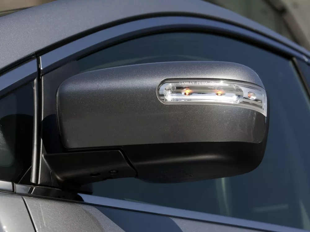 Автомобиль Mazda CX-7 I Рестайлинг Внедорожник (5 дверей)