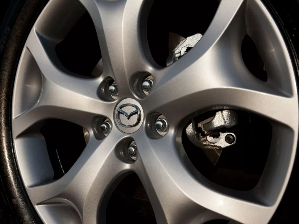 Автомобиль Mazda CX-7 I Рестайлинг Внедорожник (5 дверей)