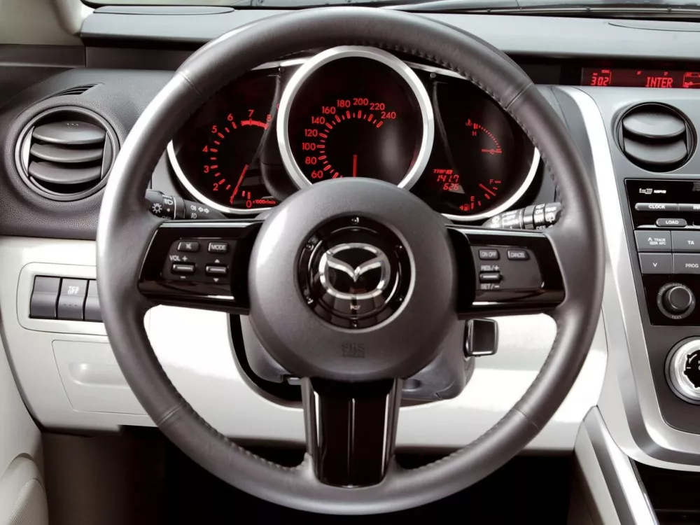 Автомобиль Mazda CX-7 I Внедорожник (5 дверей)