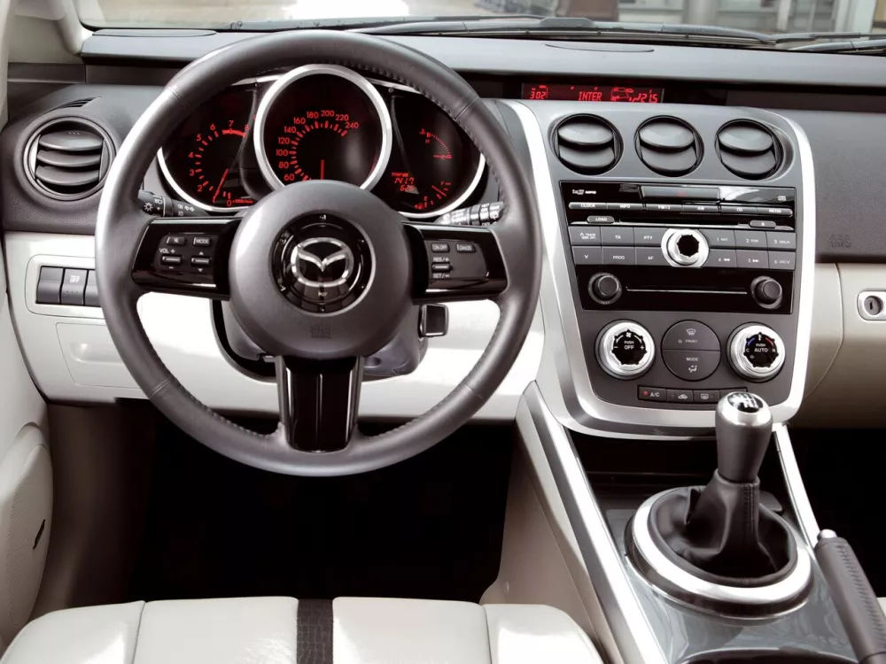 Автомобиль Mazda CX-7 I Внедорожник (5 дверей)