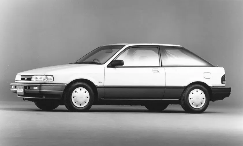 Автомобиль Mazda Etude I Хэтчбек (3 двери)