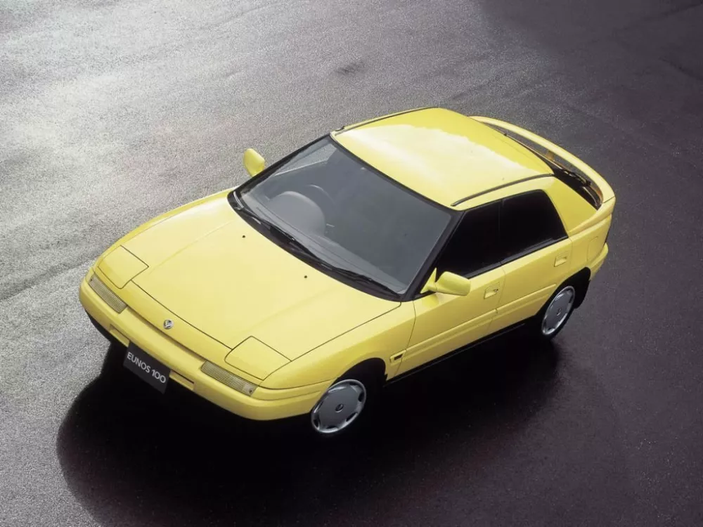 Автомобиль Mazda Eunos 100 Хэтчбек (5 дверей)
