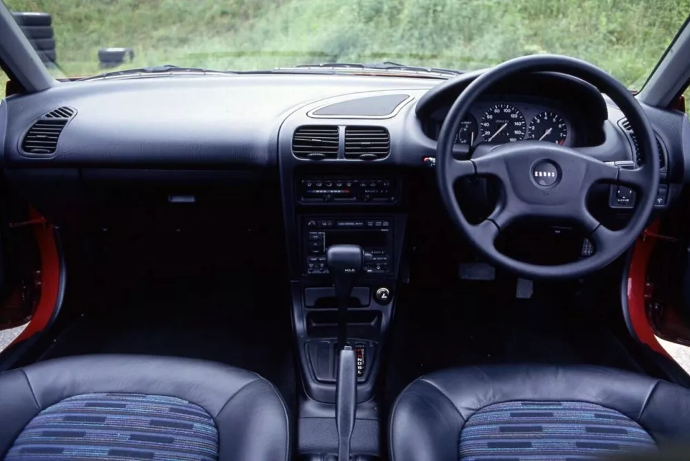 Автомобиль Mazda Eunos Presso Купе