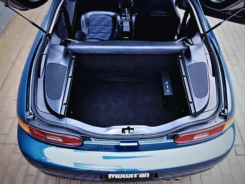 Автомобиль Mazda Eunos Presso Купе