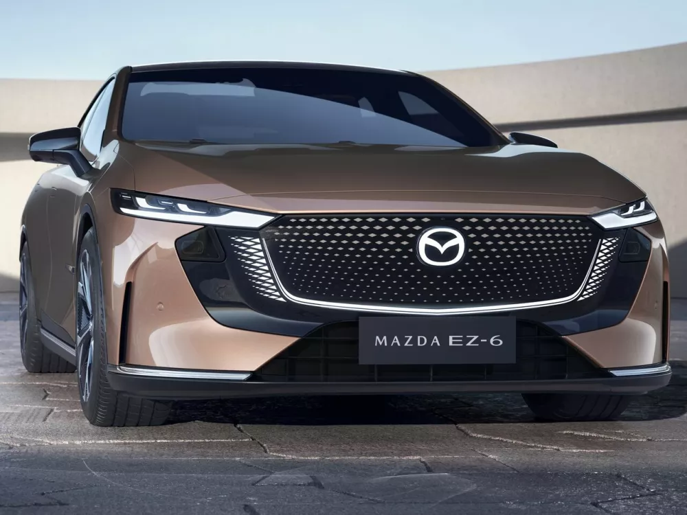 Автомобиль Mazda EZ-6 Лифтбек