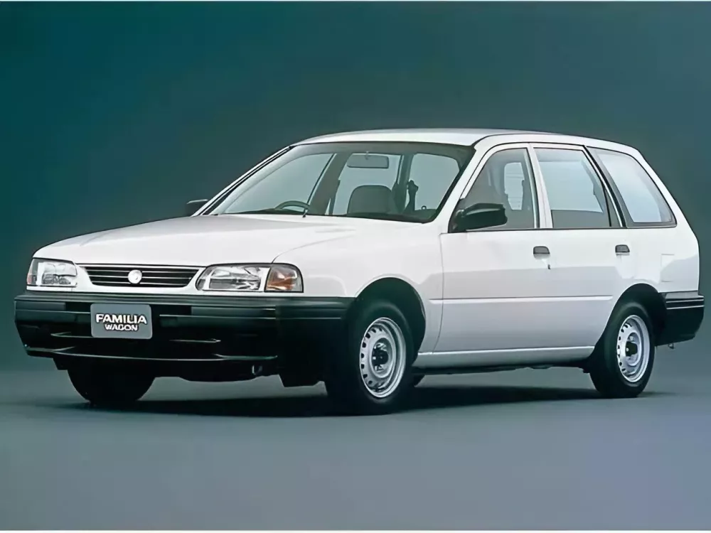 Автомобиль Mazda Familia Y10 Универсал (5 дверей)