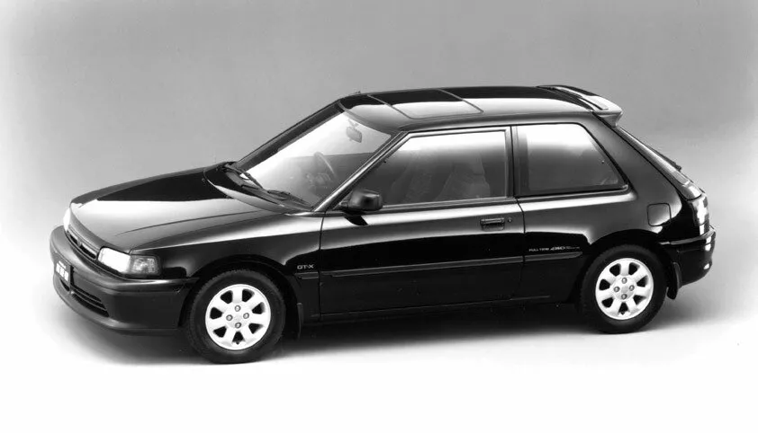 Автомобиль Mazda Familia VI (BG) Хэтчбек (3 двери)