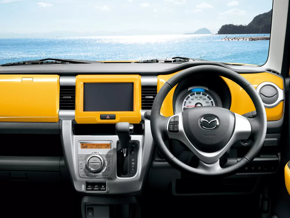 Автомобиль Mazda Flair Crossover I Микровэн