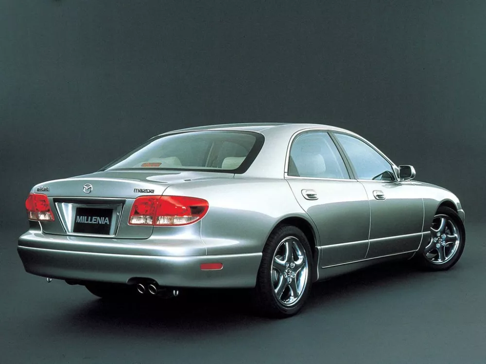 Автомобиль Mazda Millenia I Рестайлинг Седан