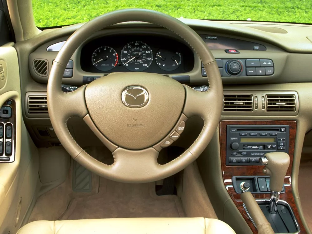 Автомобиль Mazda Millenia I Седан