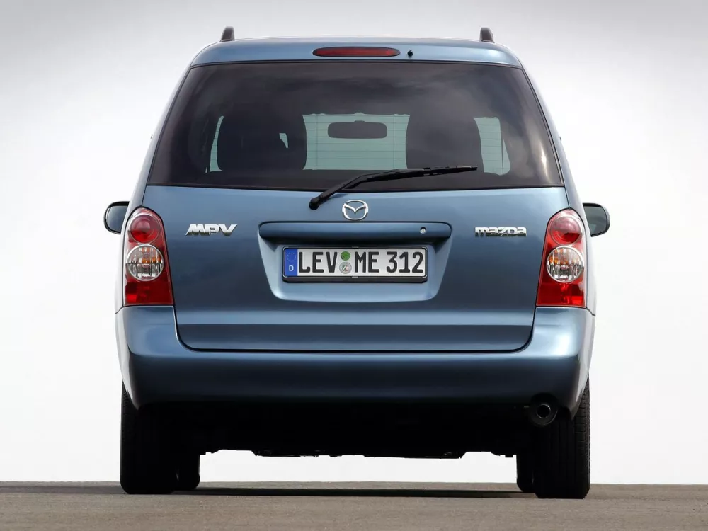 Автомобиль Mazda MPV II (LW) Рестайлинг Компактвэн