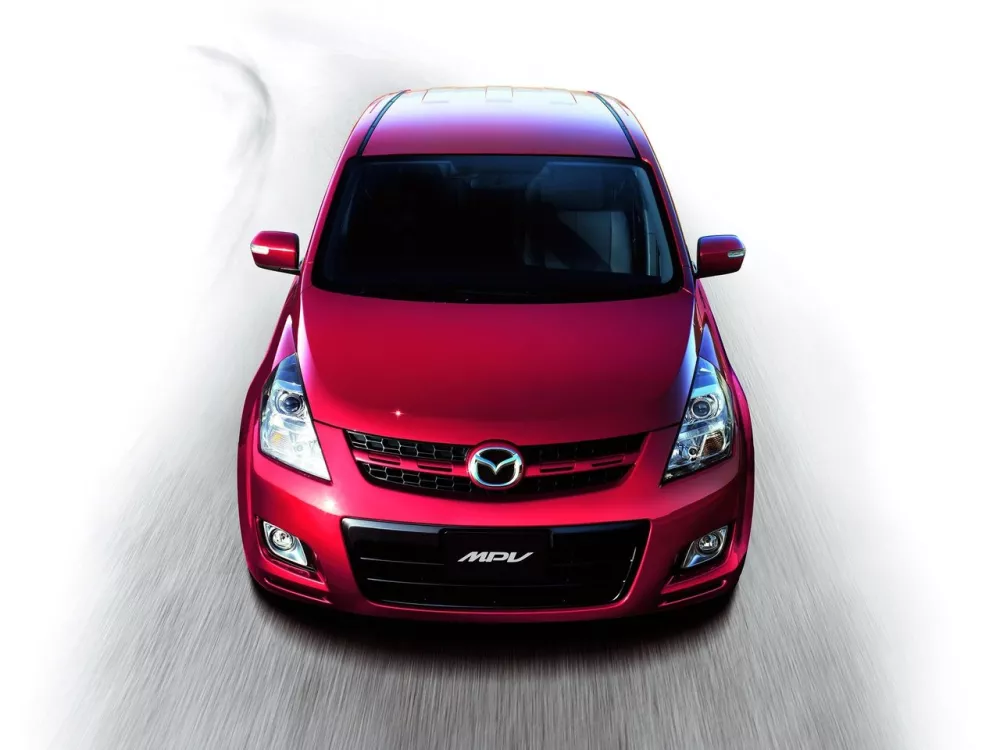 Автомобиль Mazda MPV III (LY) Компактвэн