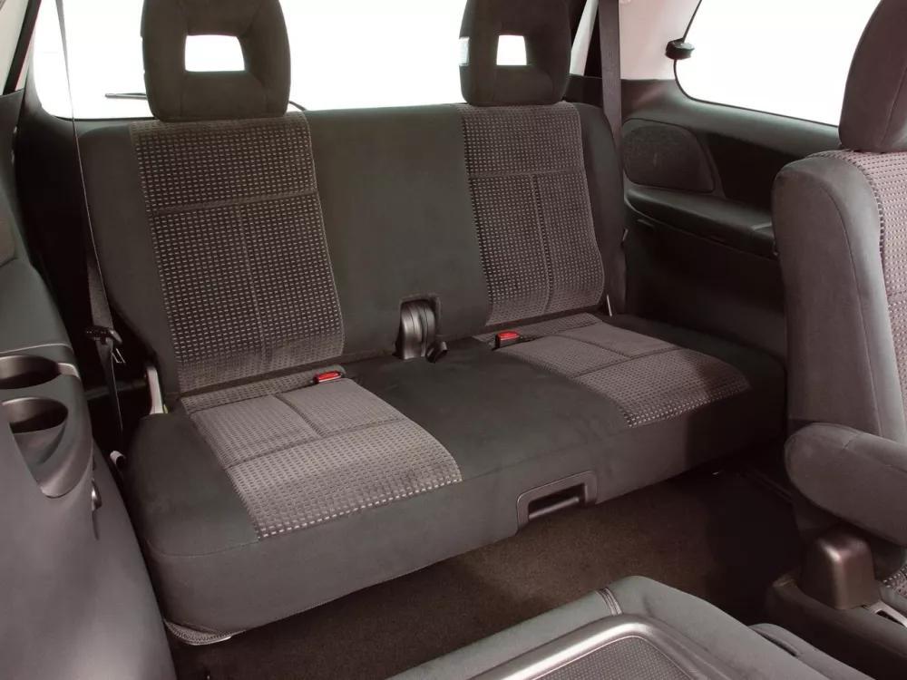 Автомобиль Mazda MPV II (LW) Рестайлинг Компактвэн