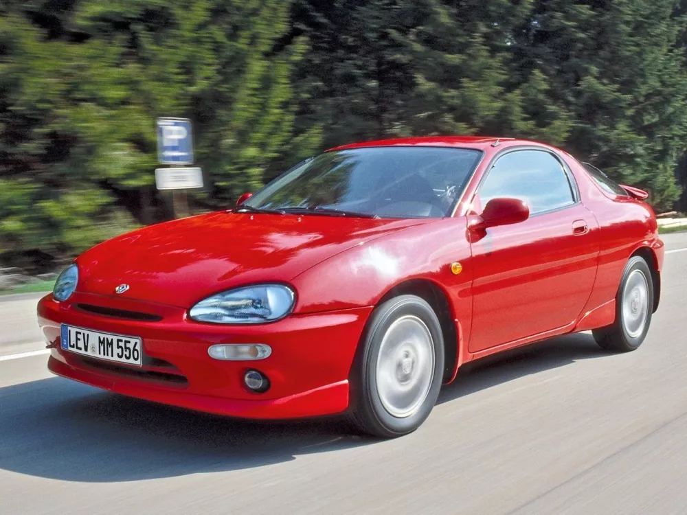 Автомобиль Mazda MX-3 I Купе