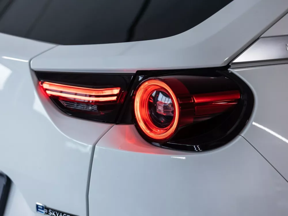 Автомобиль Mazda MX-30 I Внедорожник (5 дверей)