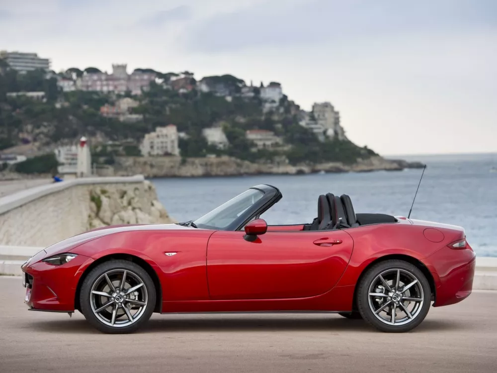 Автомобиль Mazda MX-5 IV (ND) Родстер