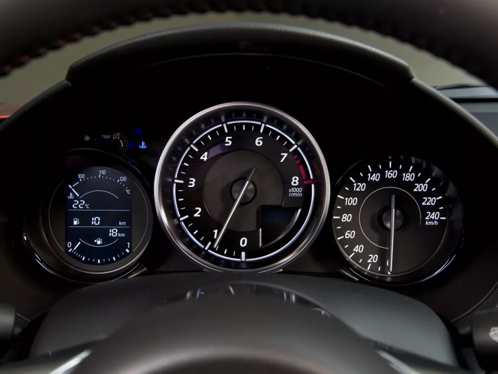 Автомобиль Mazda MX-5 IV (ND) Родстер