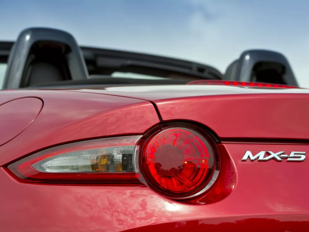 Автомобиль Mazda MX-5 IV (ND) Родстер